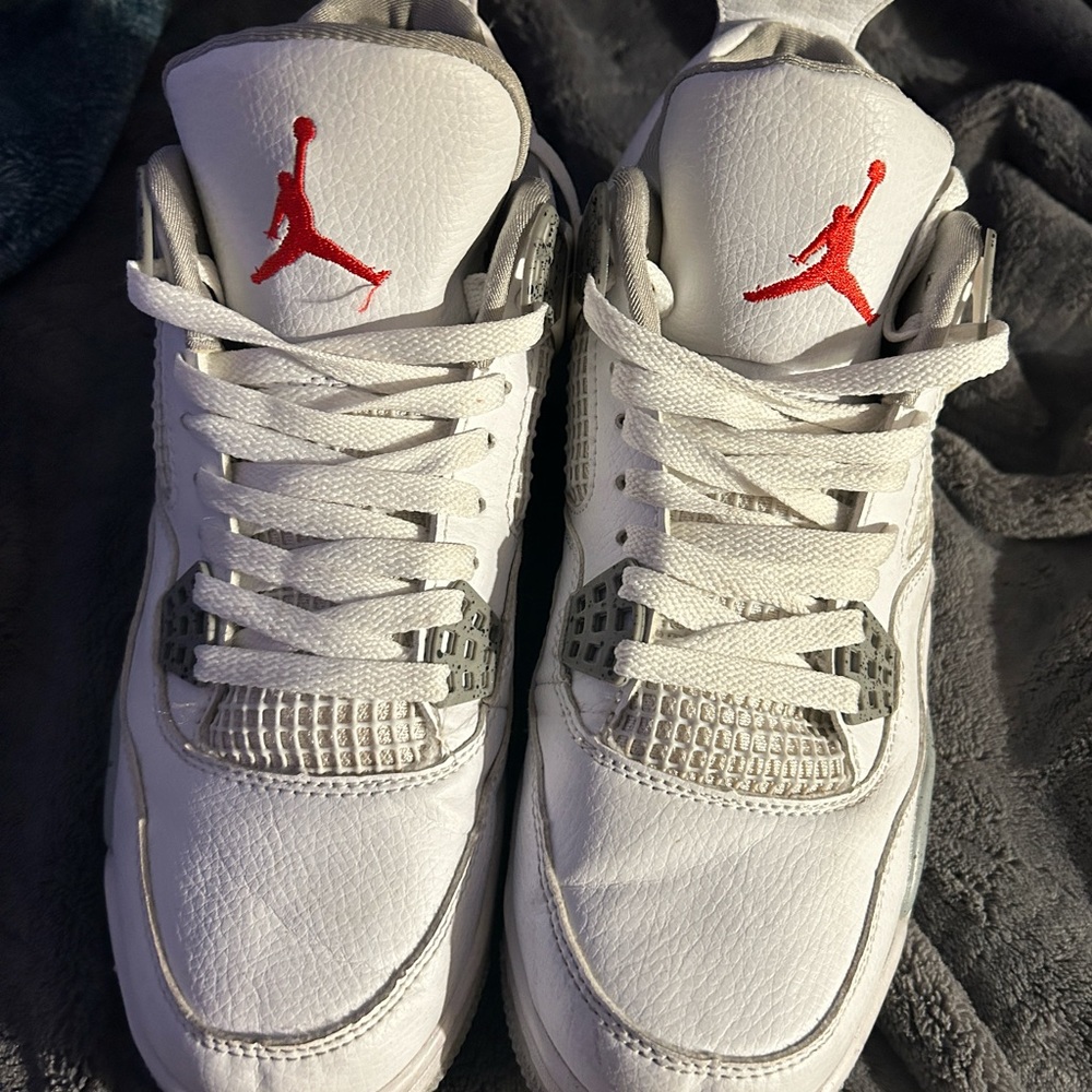 Oreo Jordan 4s size 8.5M/10W